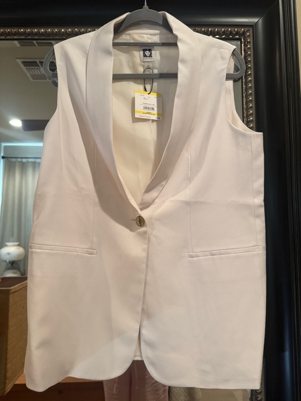 Sleeveless lined  Blazer Vest in Soft Ivory M NWT